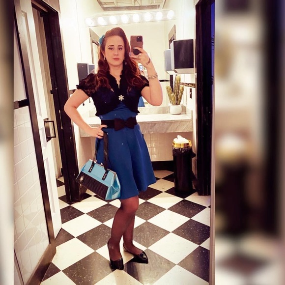 Meet your Posher, Kelley - Picture 2 of 4